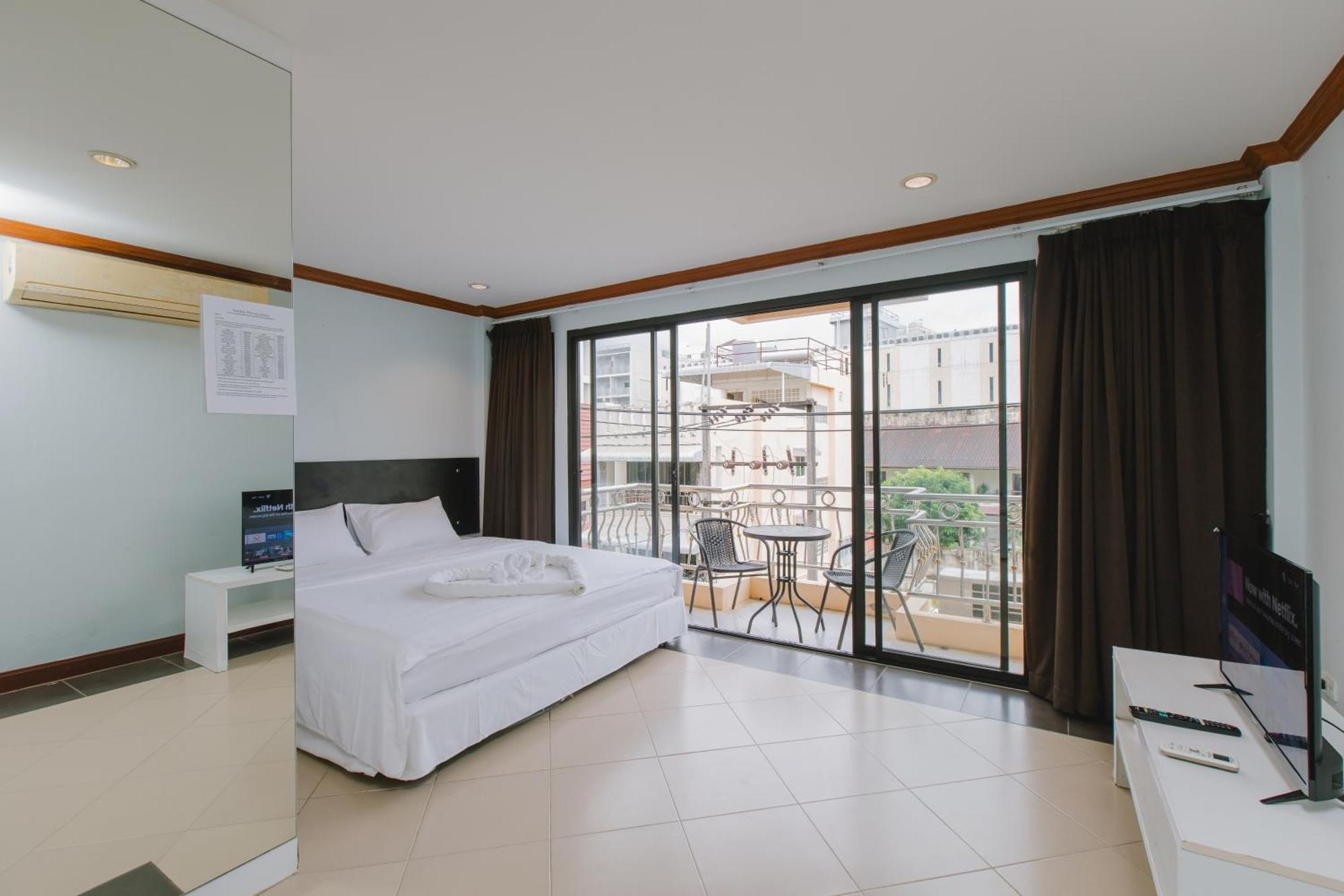 Sunstar Palace Patong Exterior foto